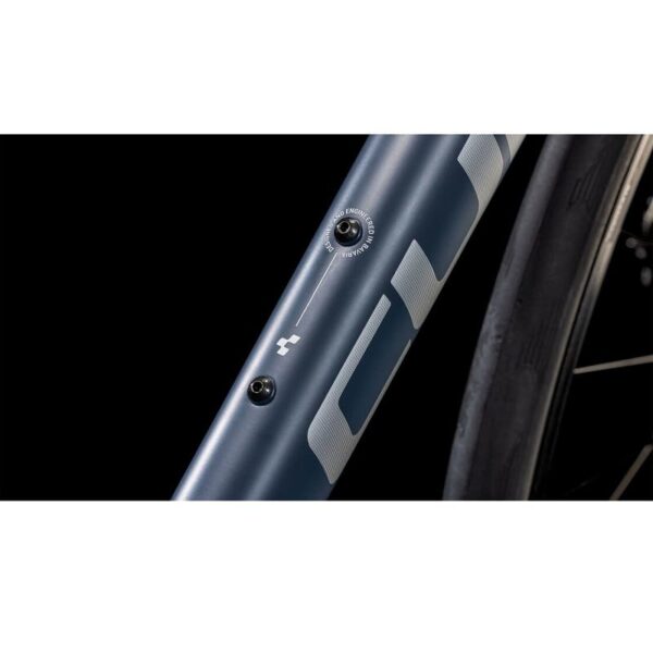 Cube-Attain-Pro.jpg Cube-Attain-Pro.jpg