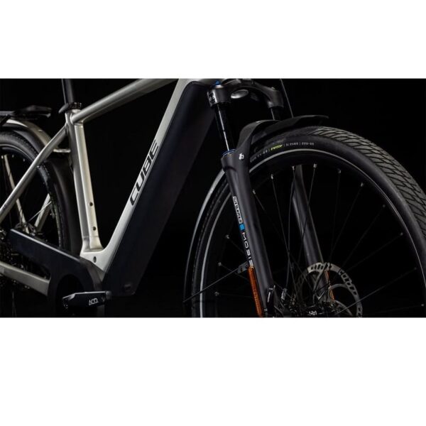 Cube-Kathmandu-Hybrid-45-750-1.jpg Cube-Kathmandu-Hybrid-45-750-1.jpg