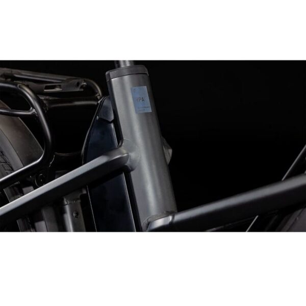 Cube-Longtail-Hybrid-725-1-2.jpg Cube-Longtail-Hybrid-725-1-2.jpg