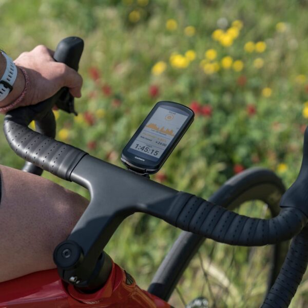 Garmin-Edge-1040-Solar-GPS-1-3.jpg Garmin-Edge-1040-Solar-GPS-1-3.jpg